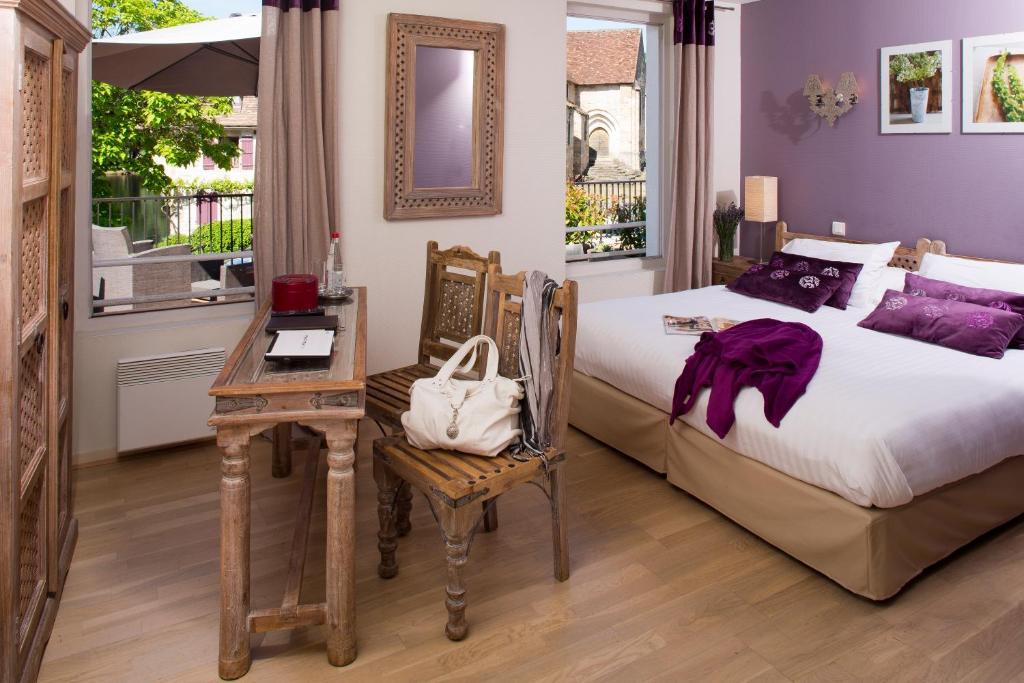 Logis Hotel Les Flots Bleus Beaulieu-sur-Dordogne Zimmer foto